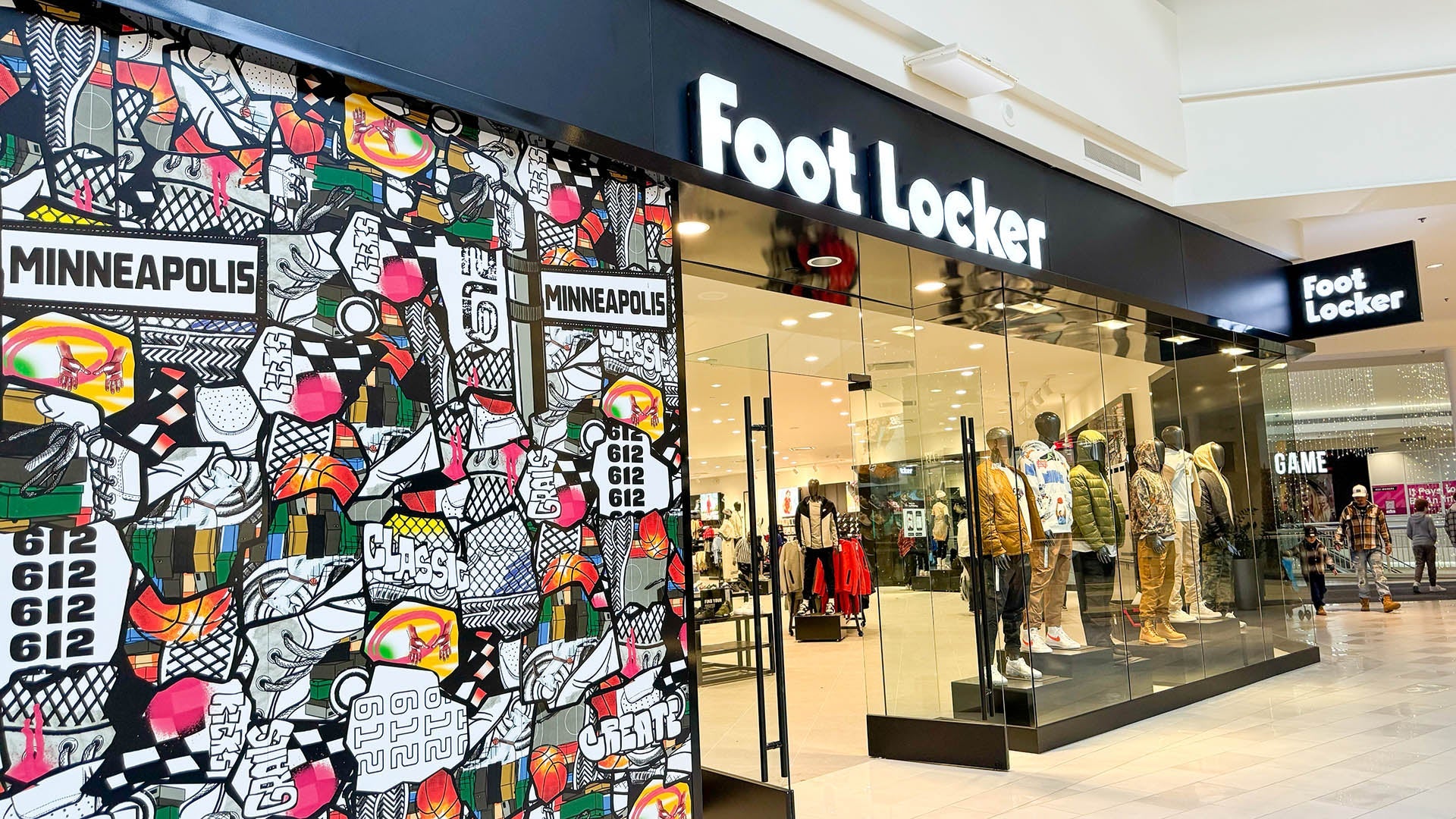 Foot Locker Accelerates Store Revamp Strategy Amid Sales Decline and Market Shifts